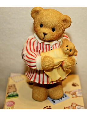THE ENESCO CHERISHED TEDDIES CLUB - CT981 - LELA NIGHTINGALE - 1998 BOX INCLUDED